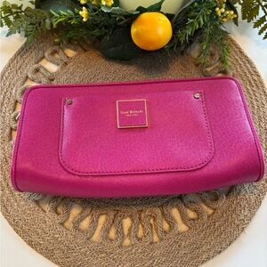 ISAAC MIZRAHI Valerie Clutch Purse in Fuchsia Pink faux leather zip top MSRP $98
